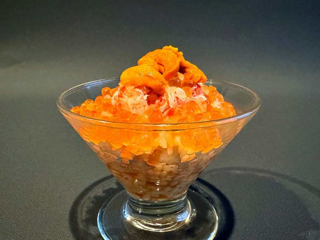 ウニとキャビアの宝石カクテル