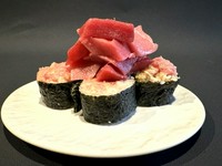 ゴロゴロ乗せネギトロたく巻き