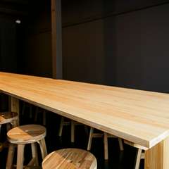 2Fのテーブル席は最大16名様までご利用可能