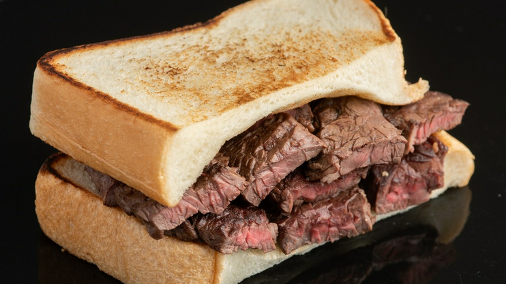 お店の料理を自宅やオフィス、屋外でも食べられる！