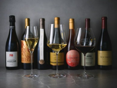 カリフォルニアを中心に各国から計200種類のワインを厳選