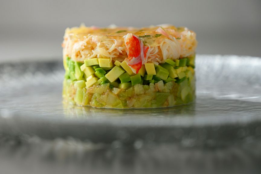 柑橘のジュレ、毛蟹、アボカド、茄子の四重奏