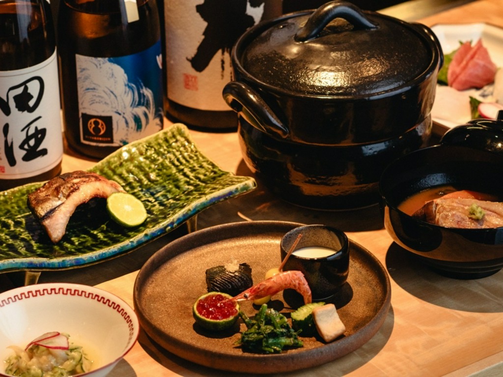 手間暇かけて仕上げた自慢のコース。セミセルフ式飲み放題付き『全7品こだわり食材のおまかせコース』