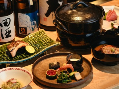 手間暇かけて仕上げた自慢のコース。セミセルフ式飲み放題付き『全7品こだわり食材のおまかせコース』