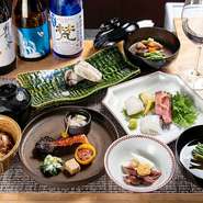 厳選した食材を使い、丁寧に手間暇をかけて調理した料理は、一口食べるたびに金沢の文化を感じられ、本格的な金沢の味を堪能できます。セミセルフ形式の飲み放題付きです。