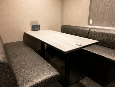 周囲を気にせず、大切な人と静かな時間を楽しむ個室の空間