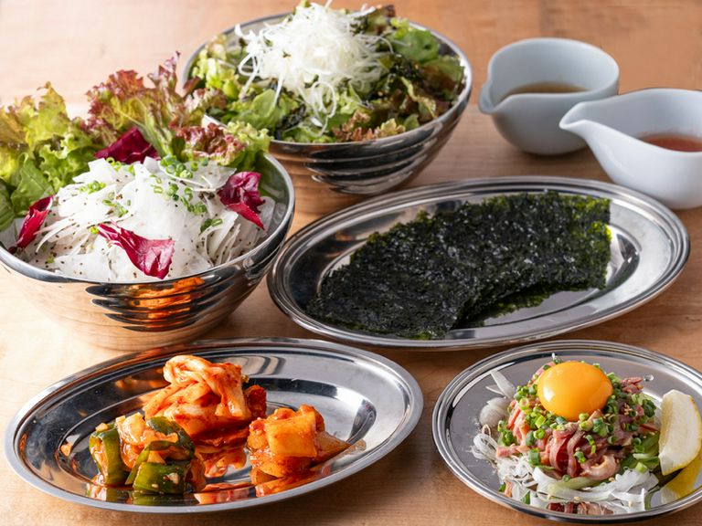 好きなドリンクで乾杯!生ビールもうれしい飲み放題