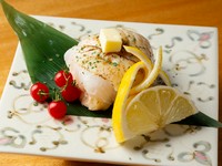 白身魚には、卵醤油で甘いタレでコーティング！
デザートみたいな逸品です！