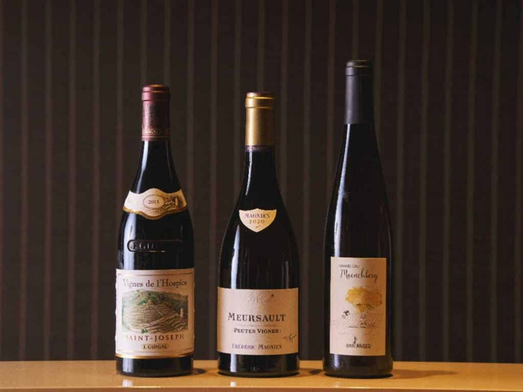 ワイン愛好家のオーナーが集めた極上のワイン