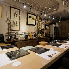 プライベート＆ビジネスの両シーンで頼りになる隠れ家寿司店