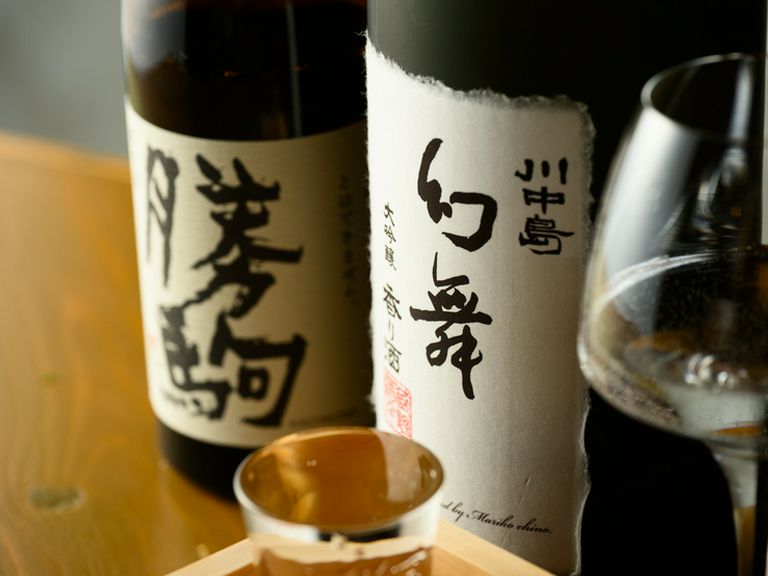 定番から期間限定酒まで取り揃え。女将のセレクトによる日本酒