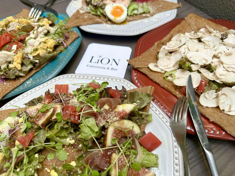 見た目も楽しい多彩なメニューは女子会にも最適