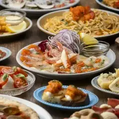 小皿料理とワインを楽しむ『タパス（スペイン小皿料理）』