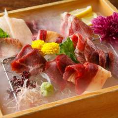 馬刺し極み10種盛り