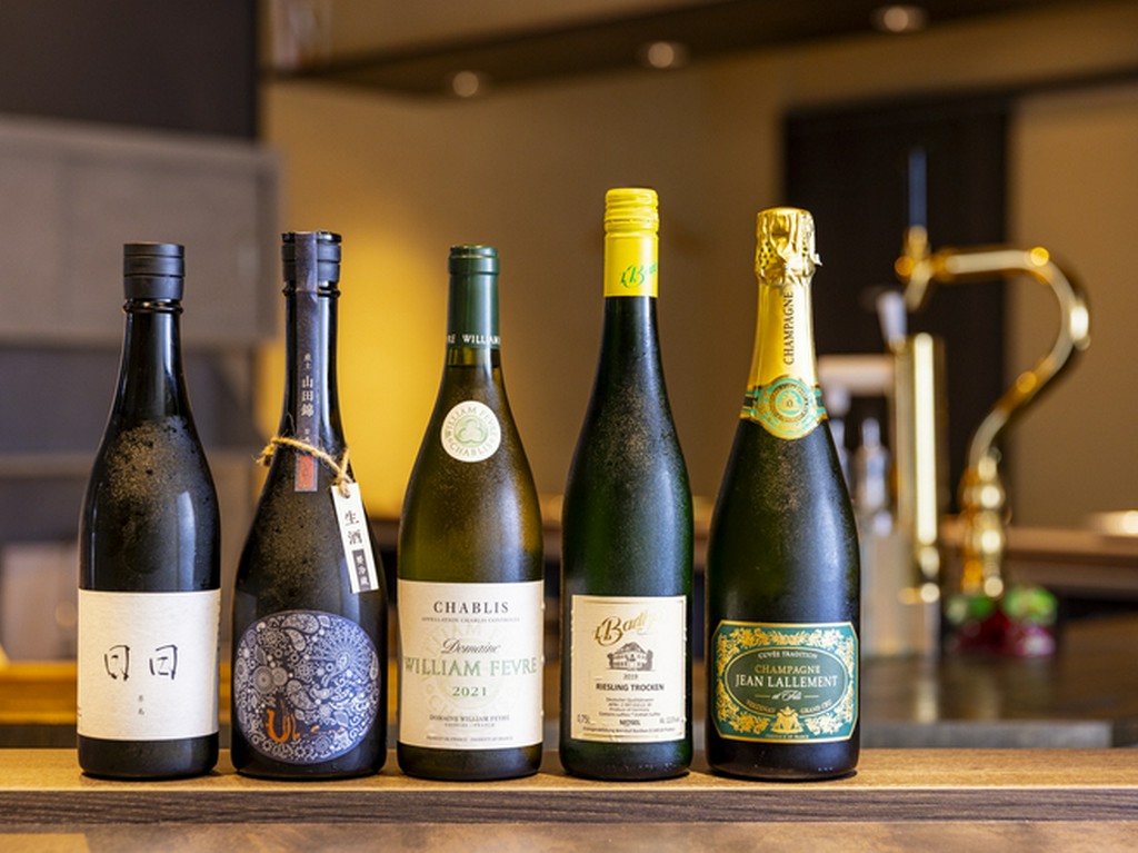 天ぷらと楽しみたいお酒多数取り揃えています