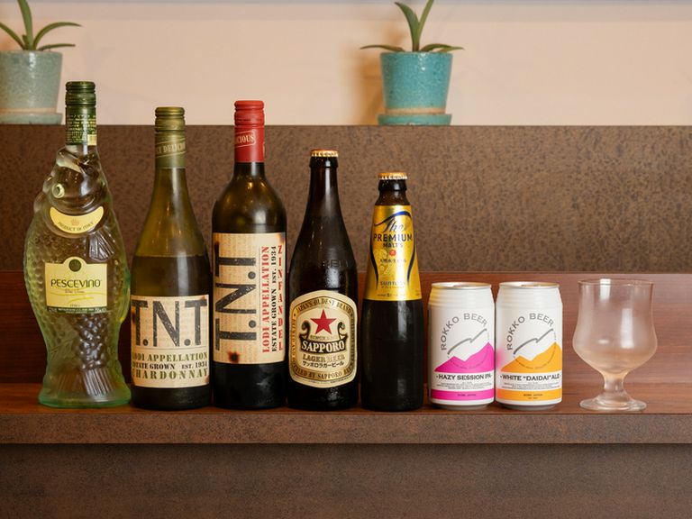 食事メインの宴会にも活躍。瓶で楽しむドリンクも