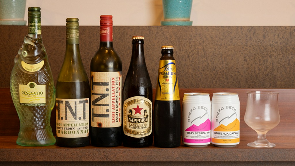 食事メインの宴会にも活躍。瓶で楽しむドリンクも