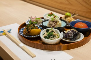 毎日変わる手づくりの『博多季節のおばんざい』