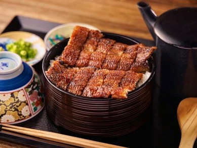 お昼に叶えるうなぎデート