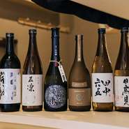 全国の酒蔵を周り、鮨との相性を考え厳選された日本酒ペアリンは至福の時間