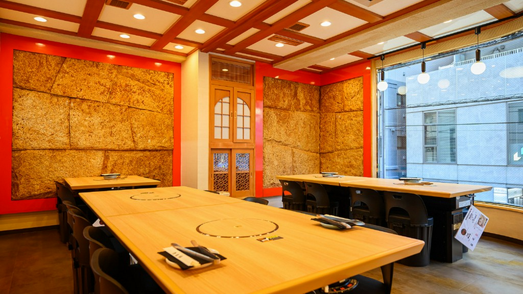 駅近でアクセス抜群！女子会に使いたい開放感のある空間