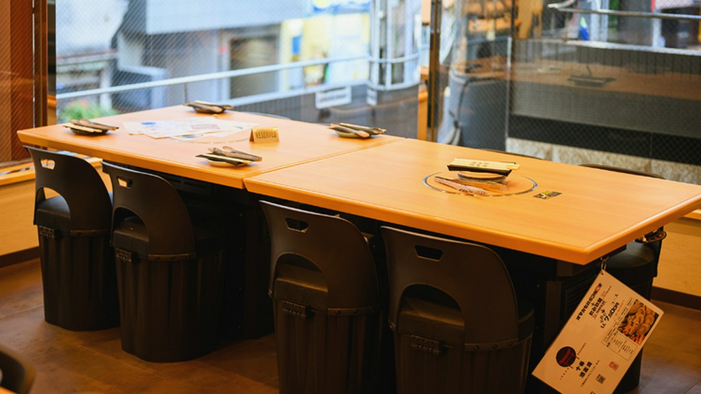 熱々の料理と共に、ゆったり過ごせる大人のデート