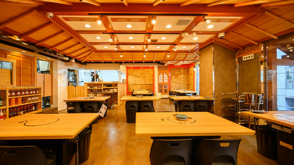 明るく上品な店内で、接待や会食をスムーズに