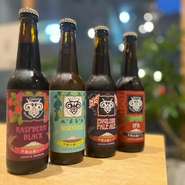 定番のサッポロクラシックに加え、北海道内で生産されているクラフトビールも取り揃えています。
生産量が少ない為、見かけた際は是非一度お試しください！