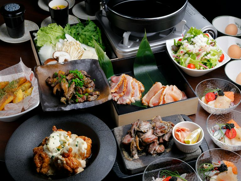 こだわりの鶏料理満載。初めての方にもオススメなコース料理