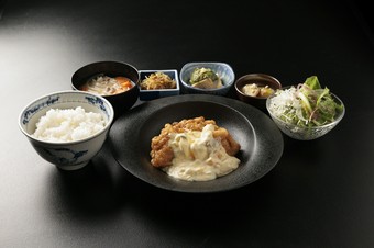 オススメランチ『チキン南蛮定食』