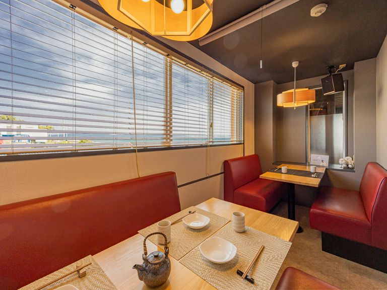 空・海・風。食事と共に、自然の美しさを堪能できる空間