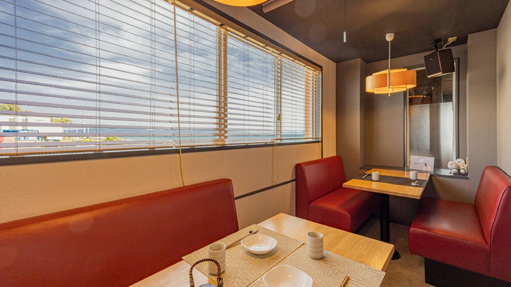 空・海・風。食事と共に、自然の美しさを堪能できる空間