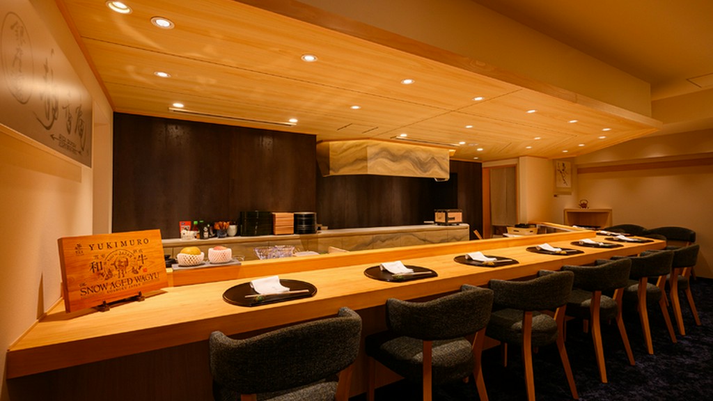 美食と真摯に向き合う、幸福感に満ちた時間を満喫