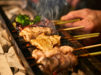 自慢の炭火焼や京野菜をご堪能いただけるコースもございます