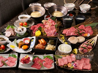 最後の一口まで飽きさせない、厳選赤身肉がオススメ