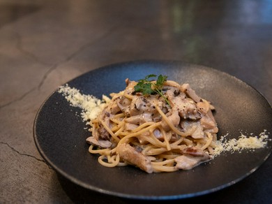 チキンとキノコのポルチーニクリームパスタ