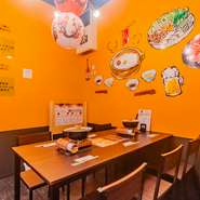 「ゲストのしぐさや状況を見ながら、些細なことに気づけるよう心がけています」と話す村岡オーナー。小さな気配りを大切に、快適で楽しい時間を提供できるよう努めているそうです。