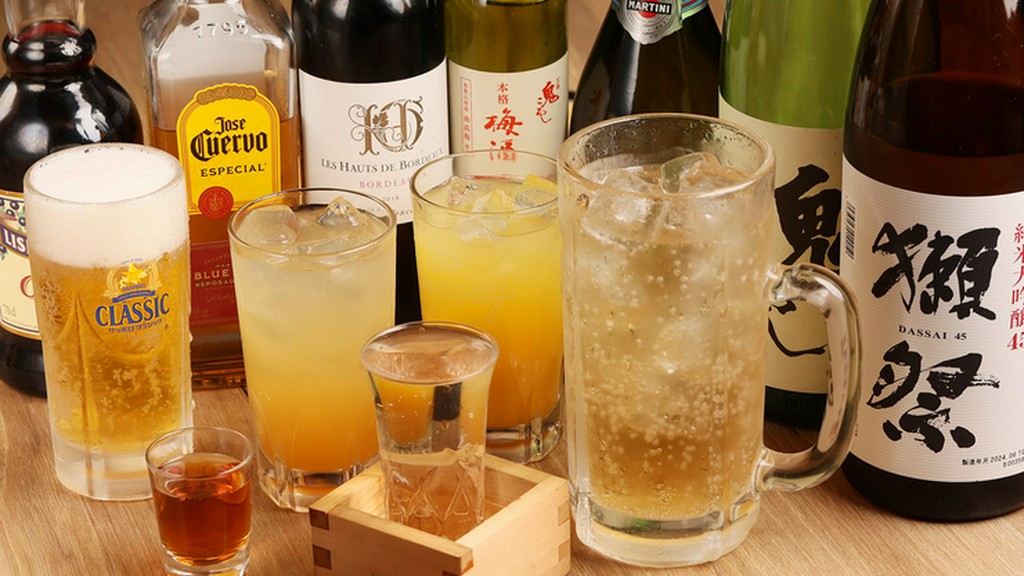 北海道限定酒を含む、30種類の豊富な飲み放題メニュー