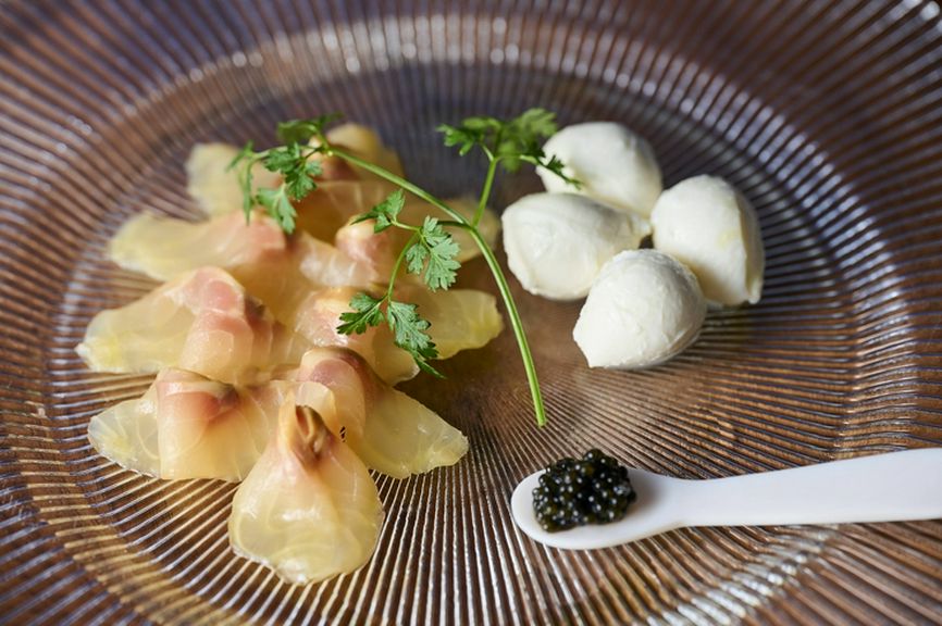 チーズ/チョウザメスモーク