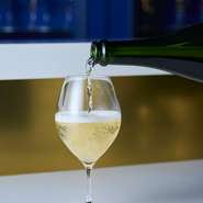 グラス提供（ボトル8,500円）