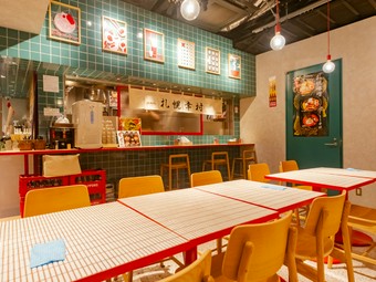 ゆっくりできる広々とした空間で、おいしい札幌ラーメンを