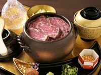梅3,670円　竹4,870円   松6,070円
近江牛の希少部位イチボ、炎で仕上げる。
旨味が舞い、格が違う。
覇王炎舞牛ひつまぶし
