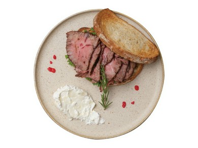 炭火ローストビーフサンド