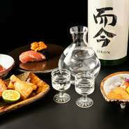 お客様の食べるペースやお酒の進み具合に応じて、コース内容や味付けを細やかに調整。濃厚な味わいを求める方にはしっかりと、繊細な風味を楽しみたい方には控えめに、臨機応変なもてなしが光ります。