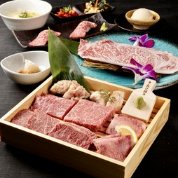 上タンや黒毛和牛、和牛 肉寿司まで！
こちらは料理のみのコースとなります。