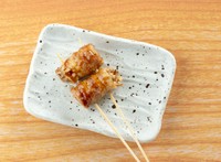 シャキシャキえのきを豚バラで巻いた香ばし串！