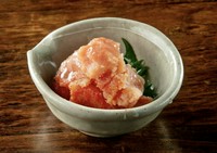 塩昆布とごま油の風味が効いた、やみつき必至の旨きゅうり！
