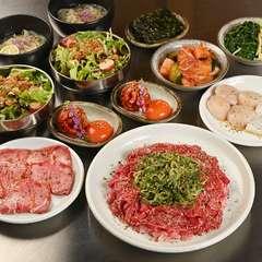 肉好きにはたまらない魅力がふんだんに詰まった『スタミナ山コース』