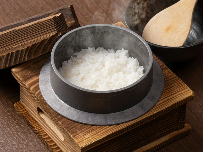 その土地ならではの恵みにより、料理全体に穏やかな風合いが漂う