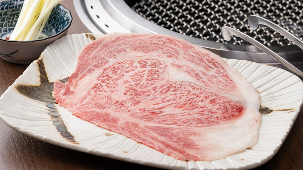 見る楽しみ、噛みしめる喜びを一枚に託した『リブロース一枚焼き』